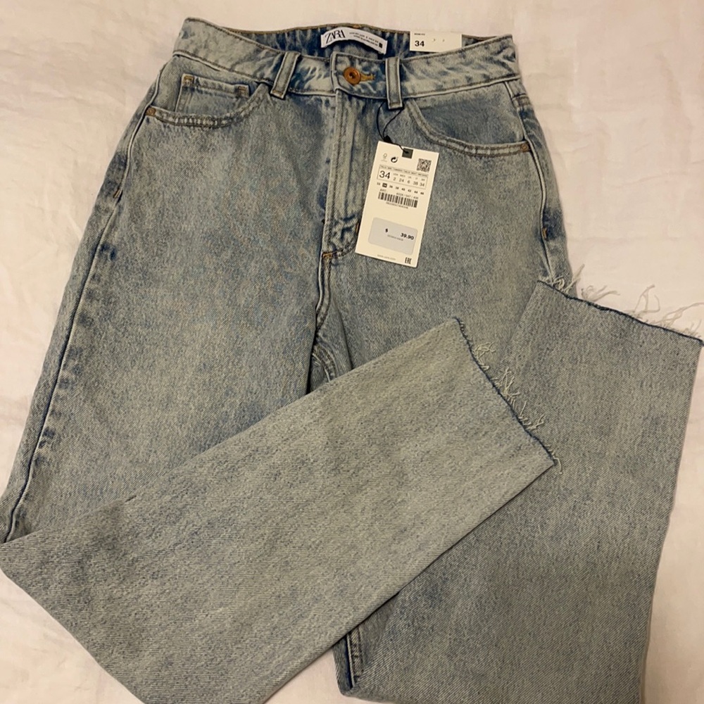 Zara Mom Fit ankle jeans